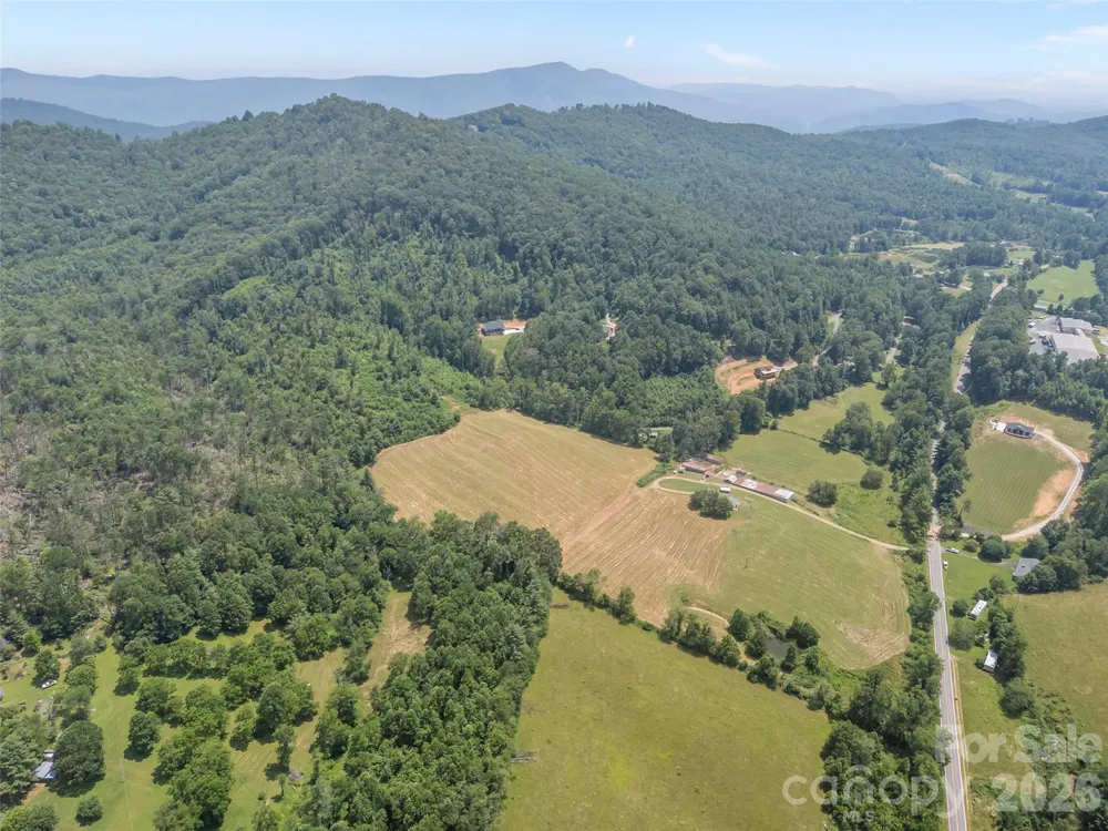 1305 Halltown Road Spruce Pine, NC 28777