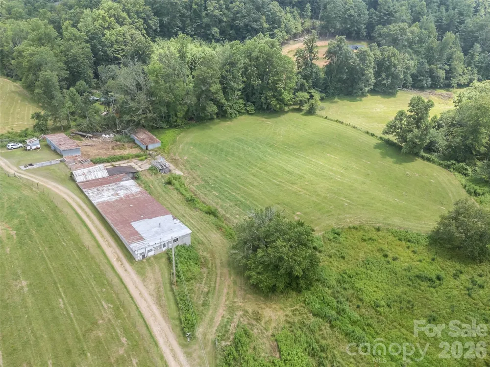 1305 Halltown Road Spruce Pine, NC 28777