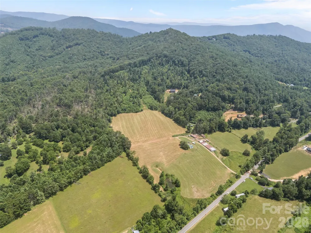 1305 Halltown Road Spruce Pine, NC 28777