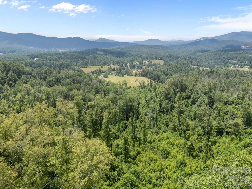 1305 Halltown Road Spruce Pine, NC 28777