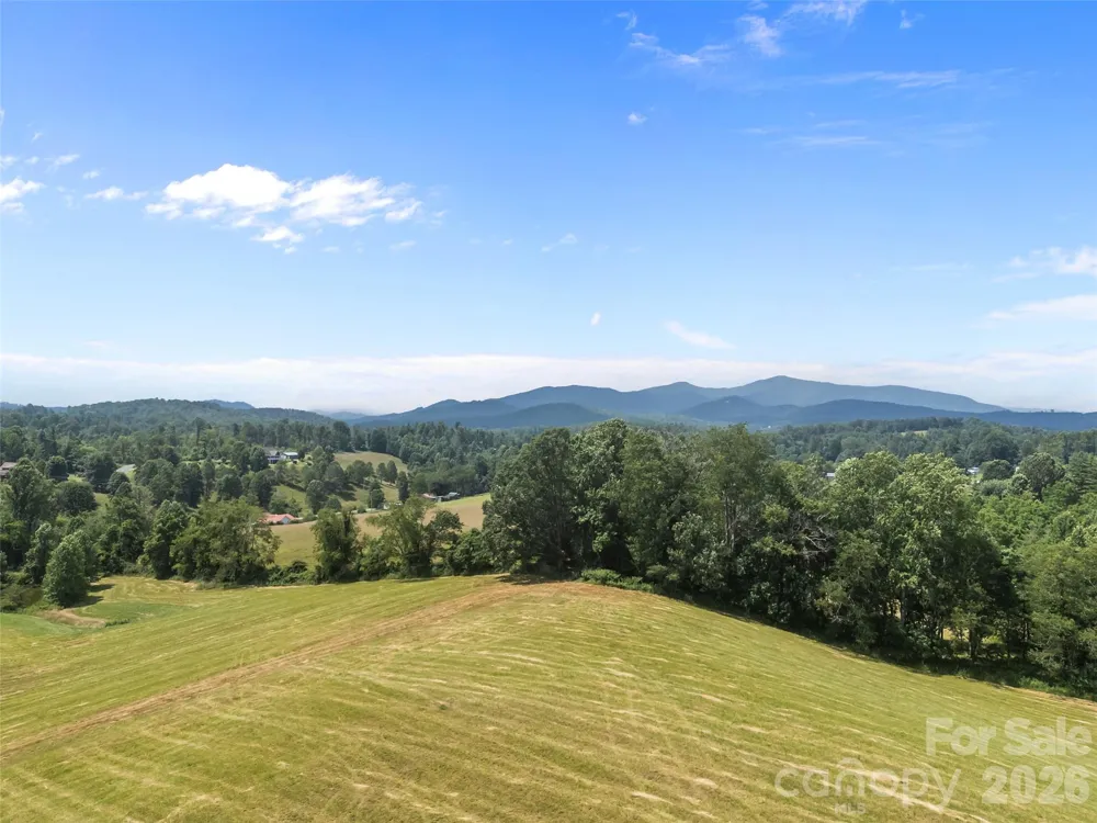 1305 Halltown Road Spruce Pine, NC 28777