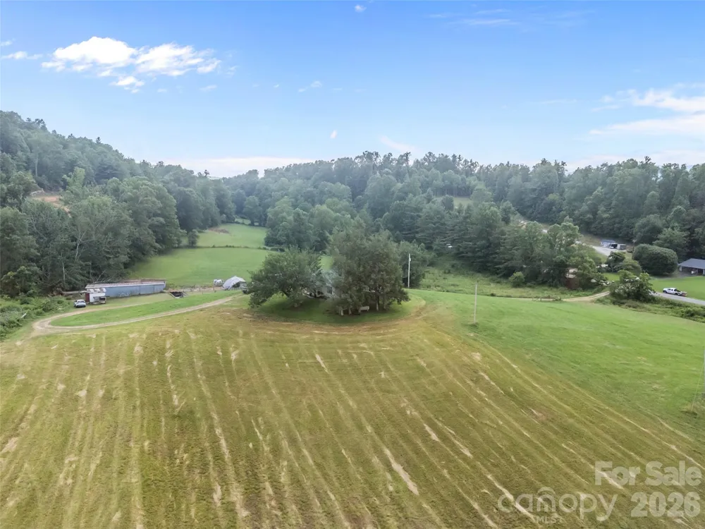1305 Halltown Road Spruce Pine, NC 28777