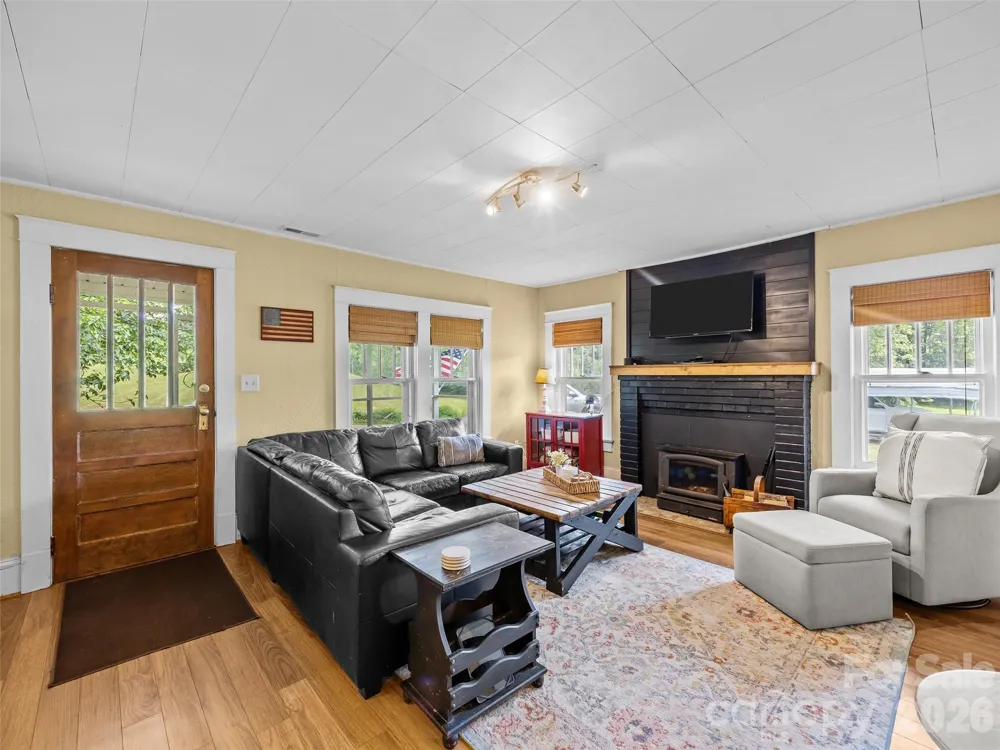 1305 Halltown Road Spruce Pine, NC 28777