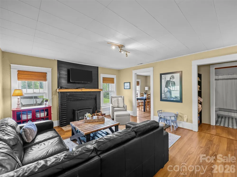 1305 Halltown Road Spruce Pine, NC 28777
