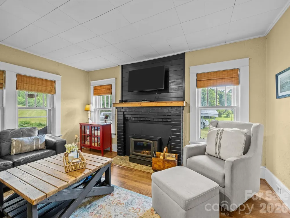 1305 Halltown Road Spruce Pine, NC 28777