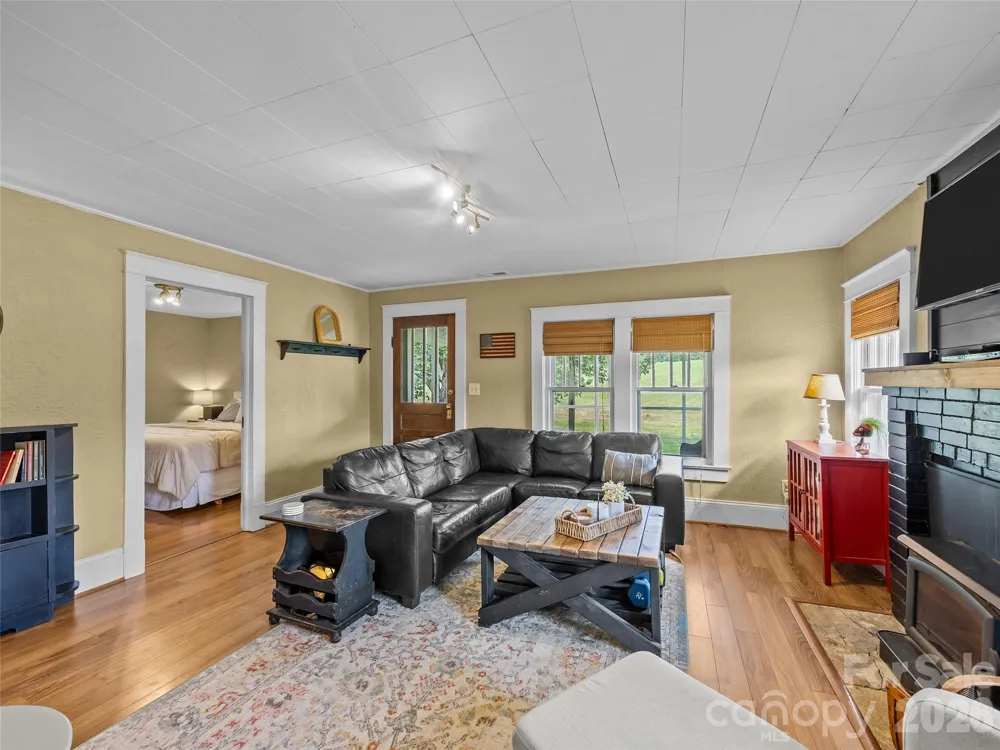 1305 Halltown Road Spruce Pine, NC 28777
