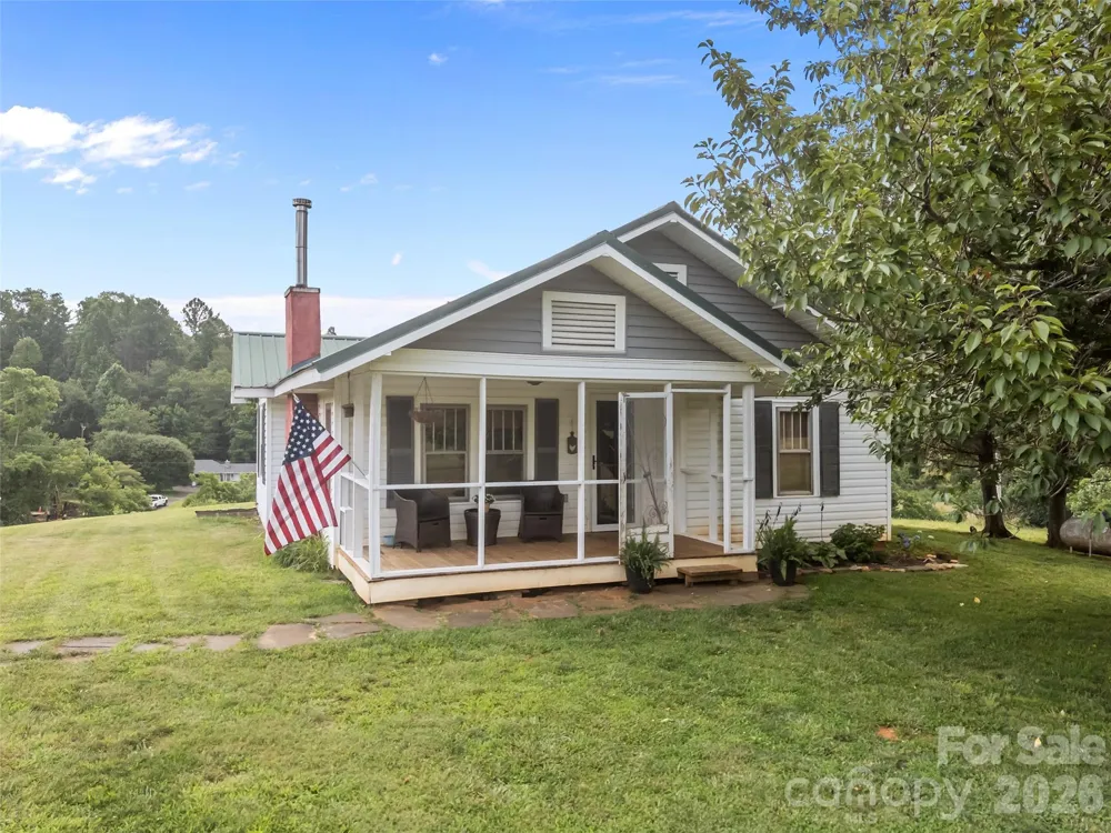 1305 Halltown Road Spruce Pine, NC 28777