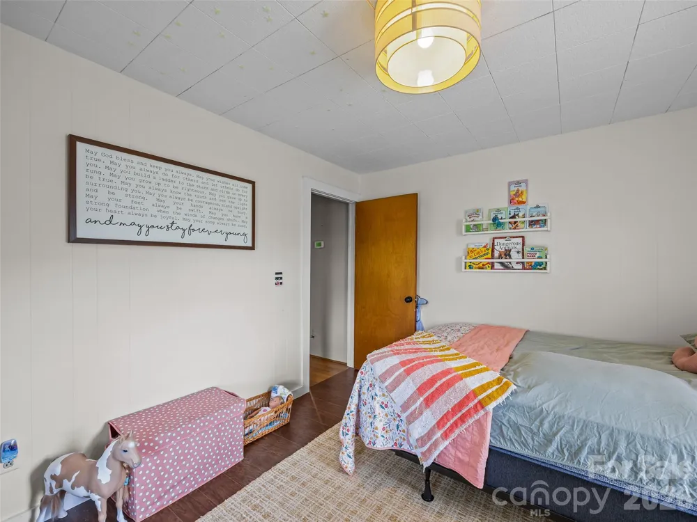 1305 Halltown Road Spruce Pine, NC 28777