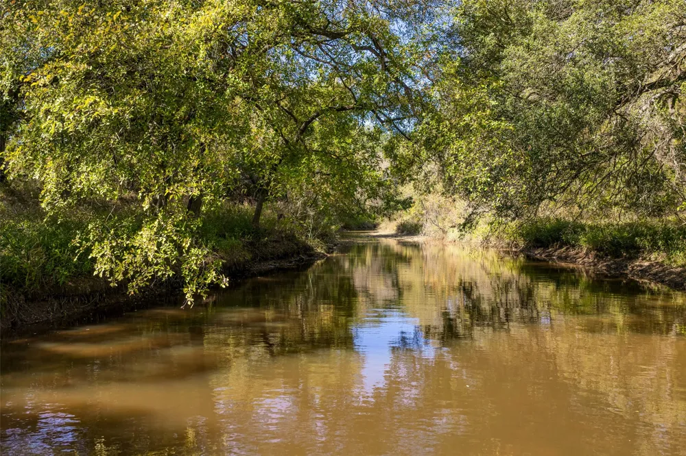 104 Private Road 216 Whitney, TX 76692