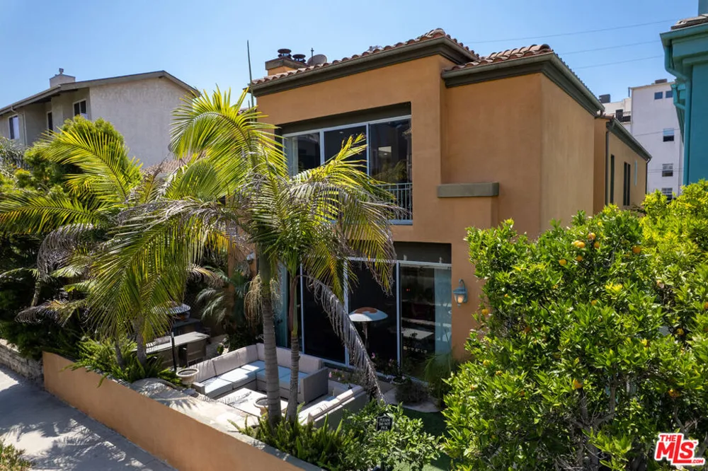 3705 Esplanade Marina del Rey, CA 90292