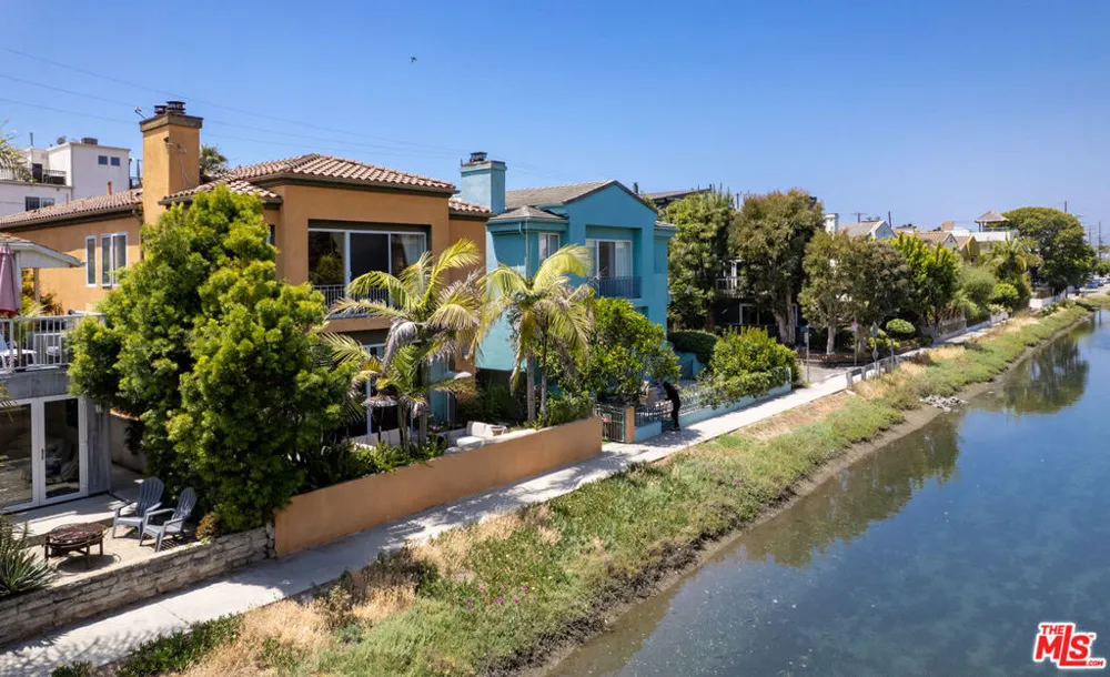 3705 Esplanade Marina del Rey, CA 90292