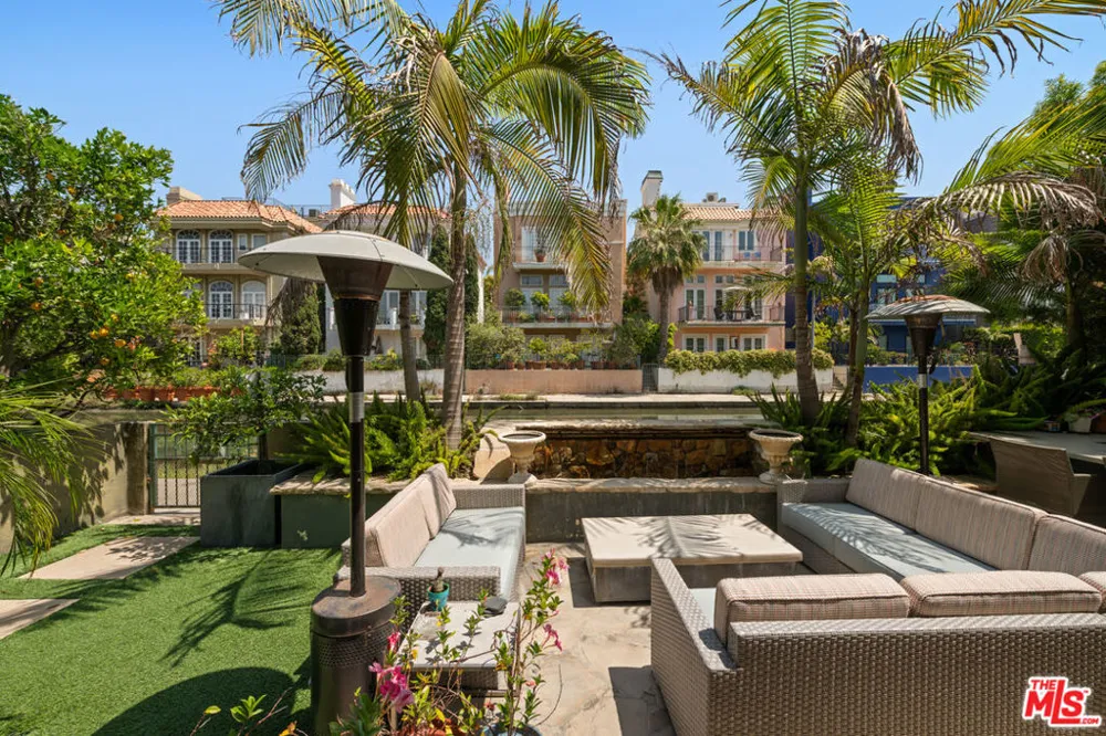 3705 Esplanade Marina del Rey, CA 90292