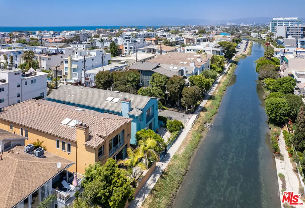 3705 Esplanade Marina del Rey, CA 90292