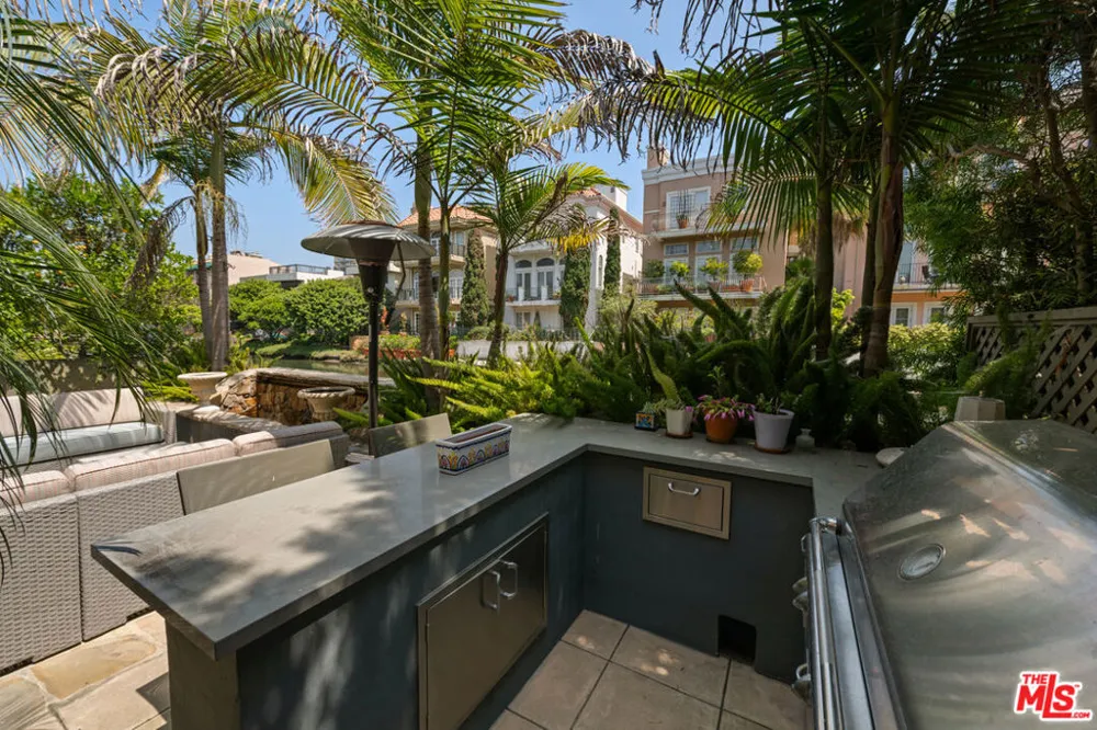 3705 Esplanade Marina del Rey, CA 90292
