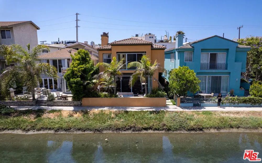 3705 Esplanade Marina del Rey, CA 90292