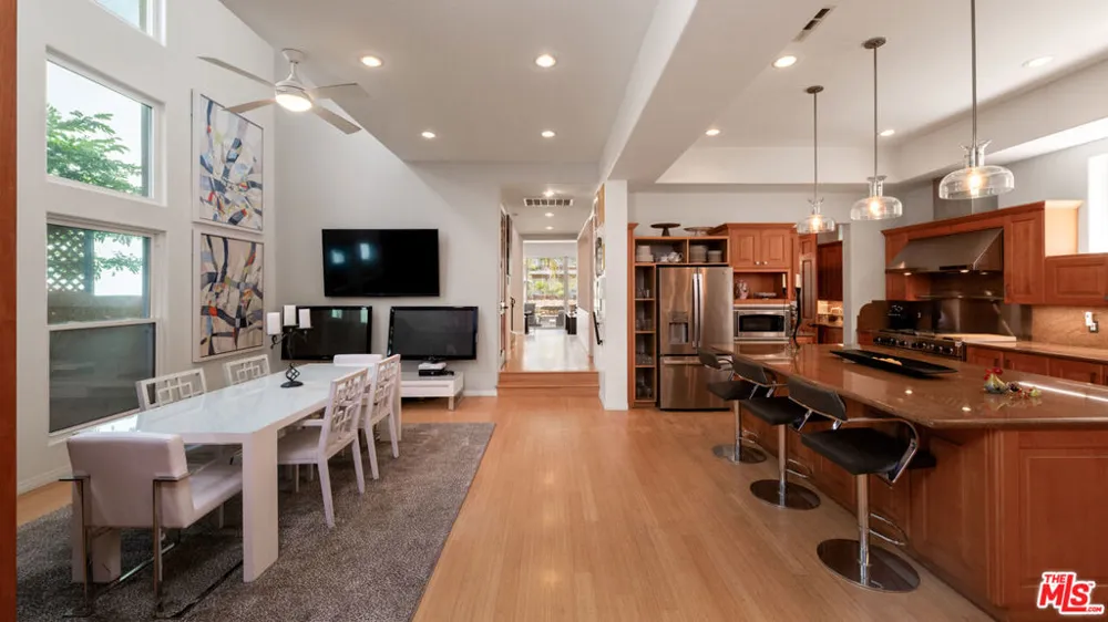 3705 Esplanade Marina del Rey, CA 90292