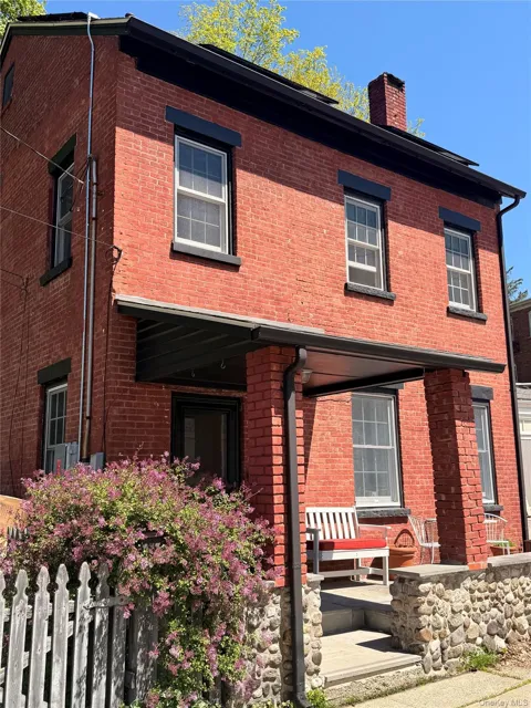 6 Church Street