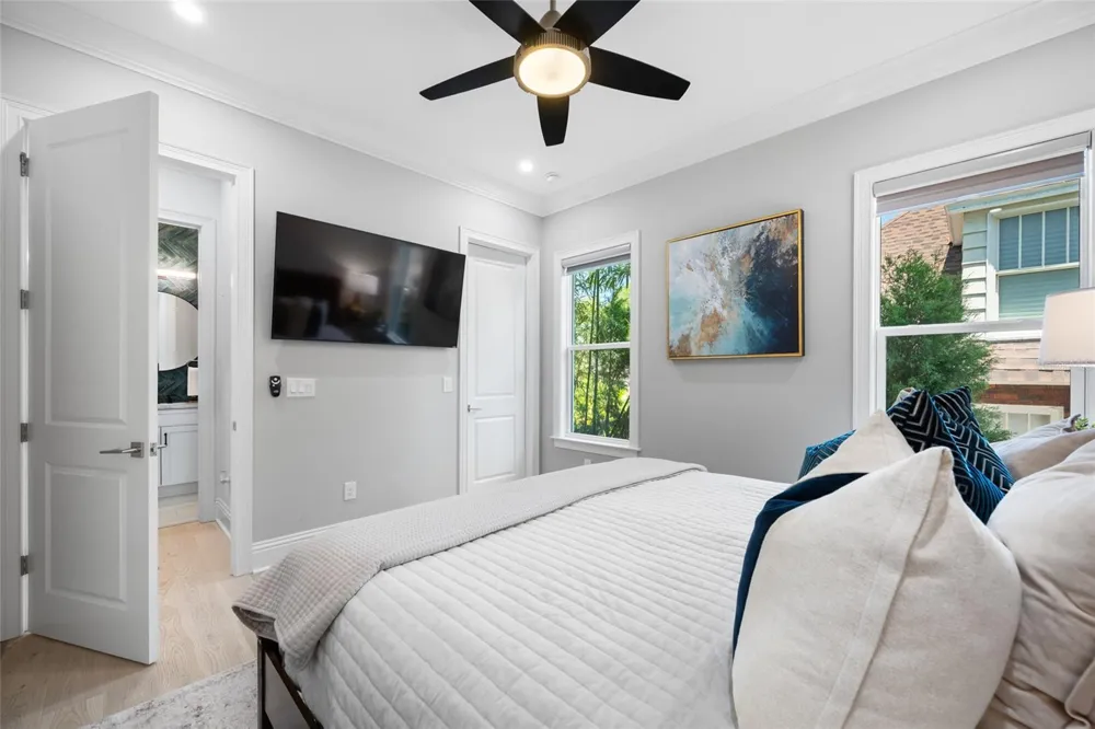 2623 S PARKVIEW STREET Tampa, FL 33629