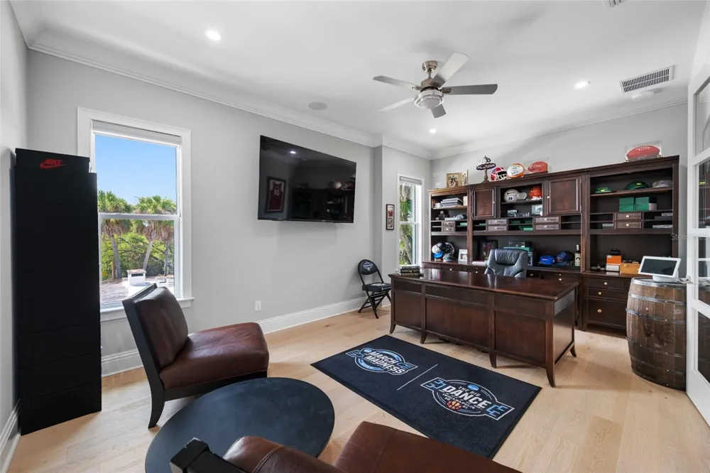 2623 S PARKVIEW STREET Tampa, FL 33629