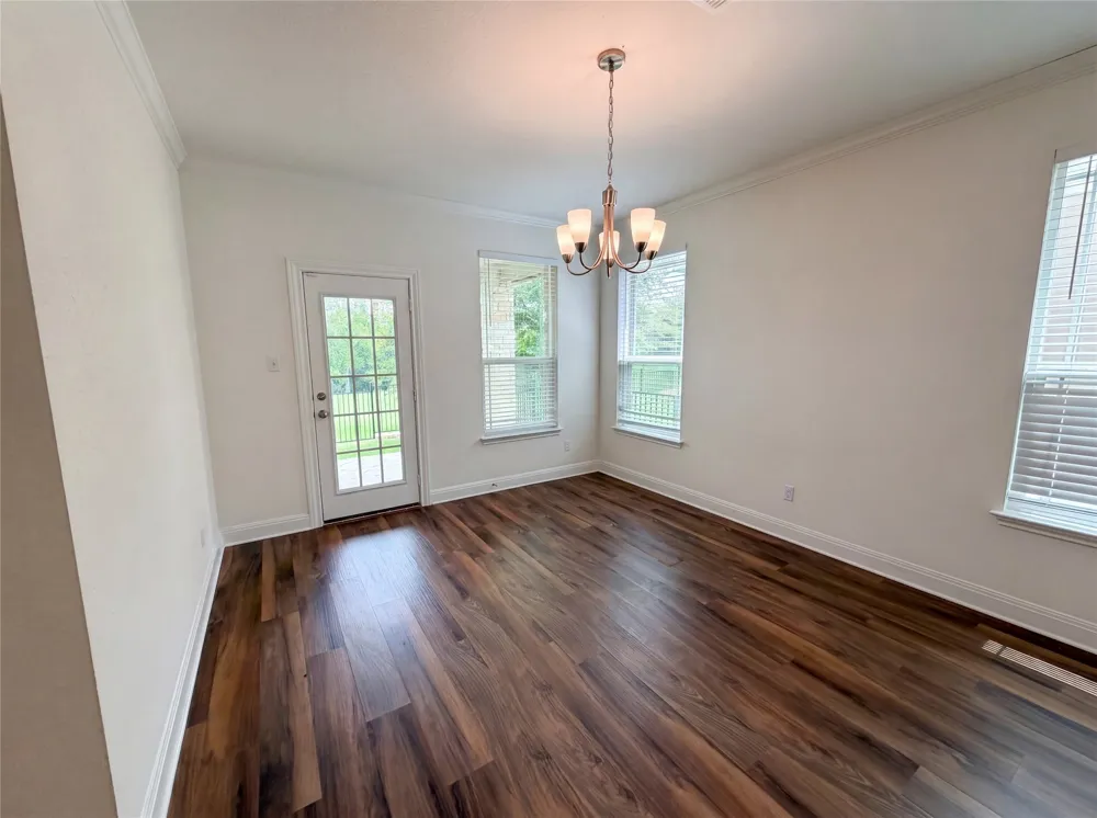 401 Fort William Street #33 Hutto, TX 78634