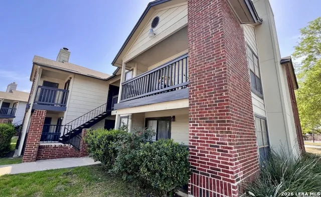 806 Station Converse, TX 78109