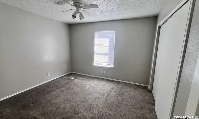 806 Station Converse, TX 78109