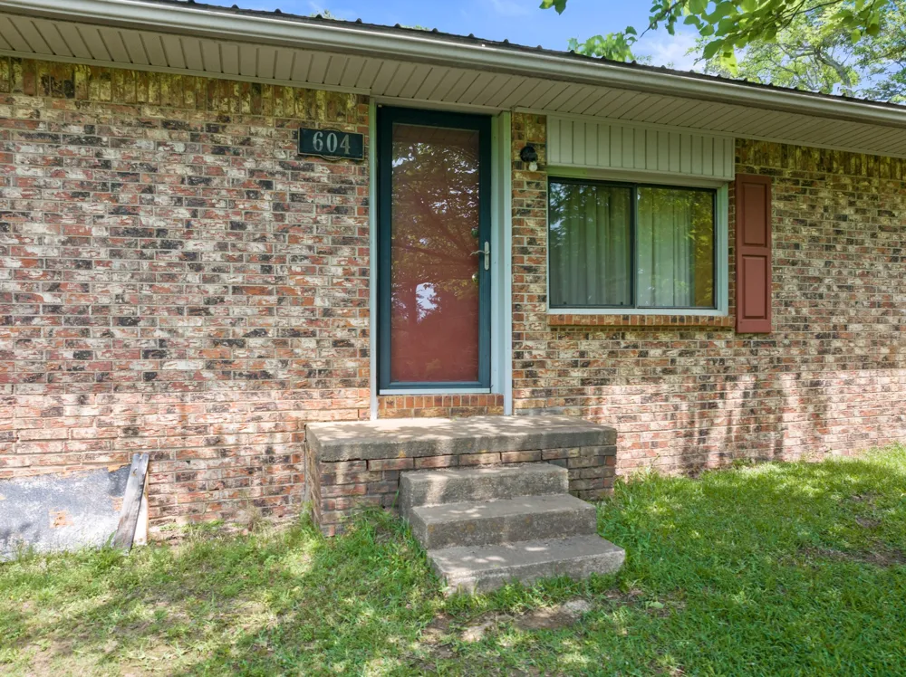 604 Kasling Street Hughes Springs, TX 75656