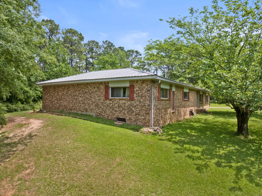 604 Kasling Street Hughes Springs, TX 75656