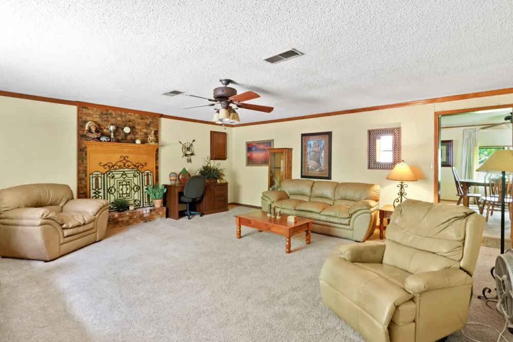 604 Kasling Street Hughes Springs, TX 75656