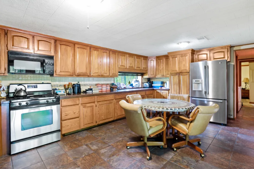 604 Kasling Street Hughes Springs, TX 75656