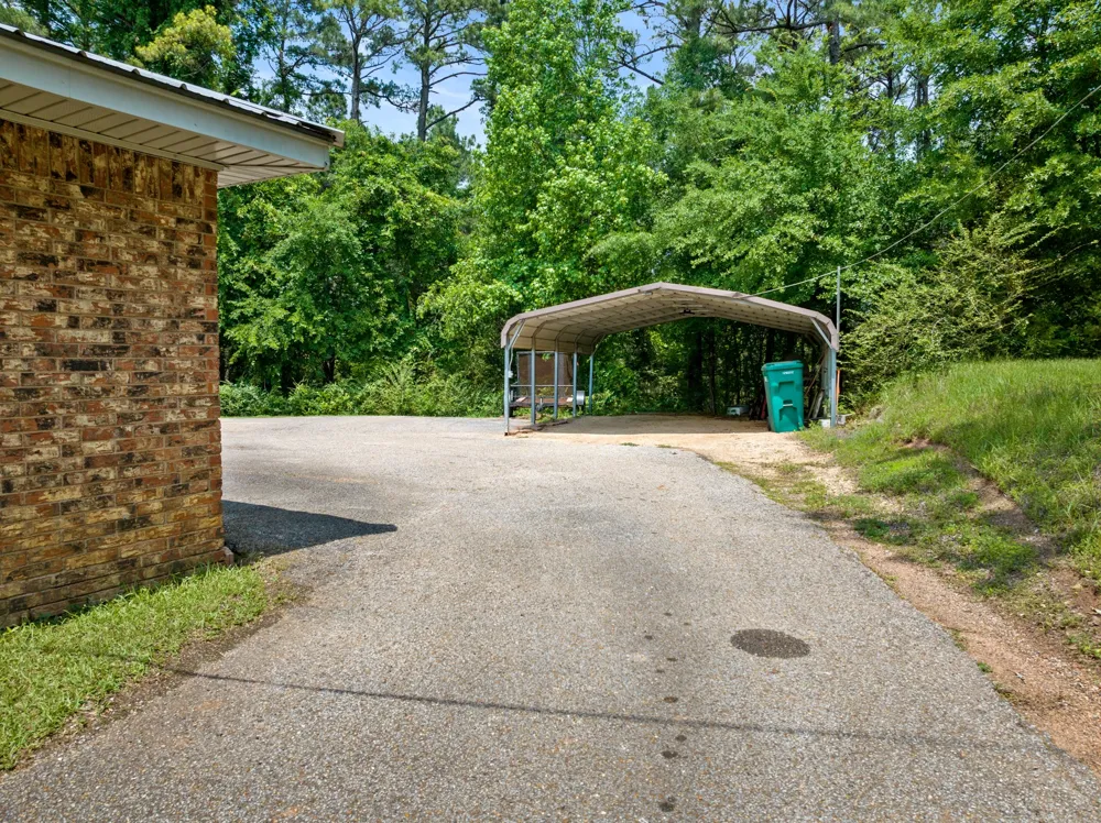 604 Kasling Street Hughes Springs, TX 75656