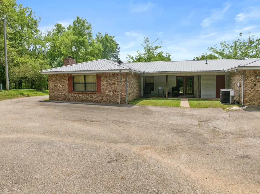 604 Kasling Street Hughes Springs, TX 75656