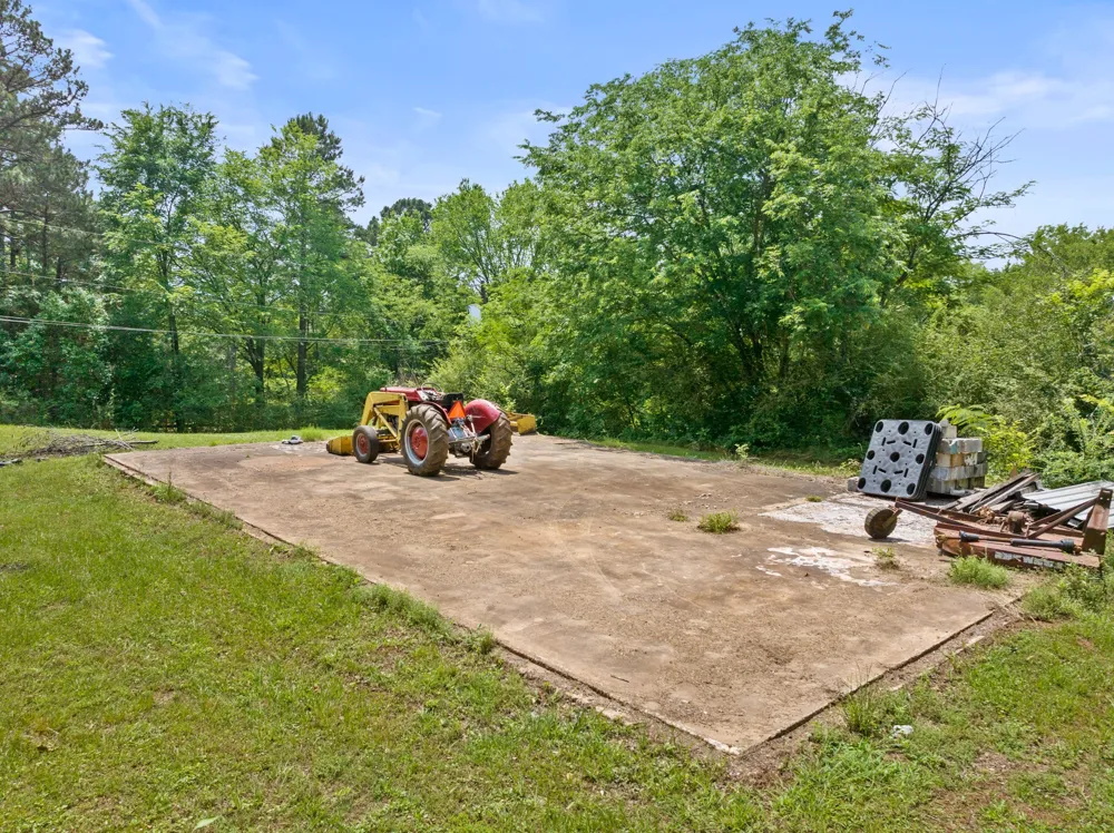 604 Kasling Street Hughes Springs, TX 75656