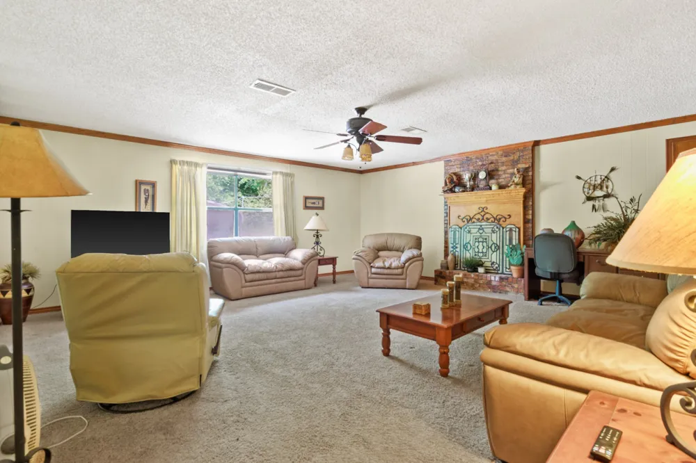 604 Kasling Street Hughes Springs, TX 75656
