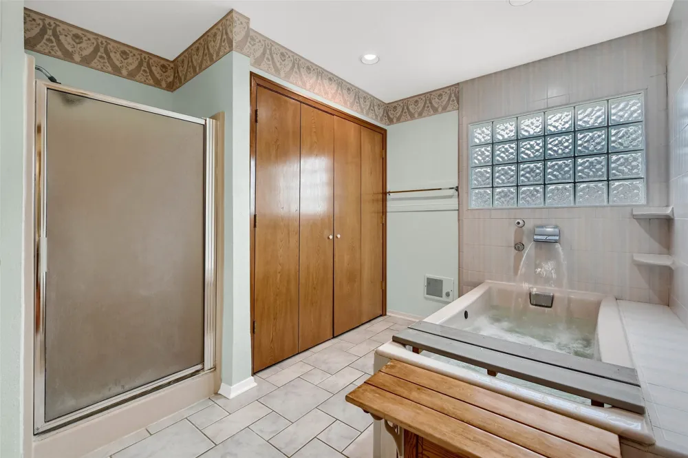2 Harborview Circle Denison, TX 75020