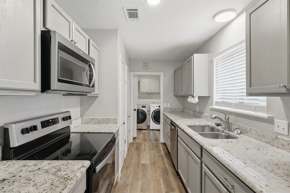 128 Laura Drive Mineola, TX 75773