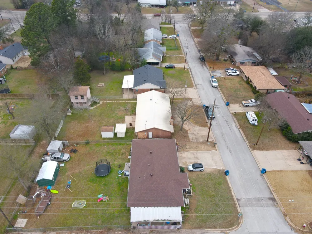 128 Laura Drive Mineola, TX 75773