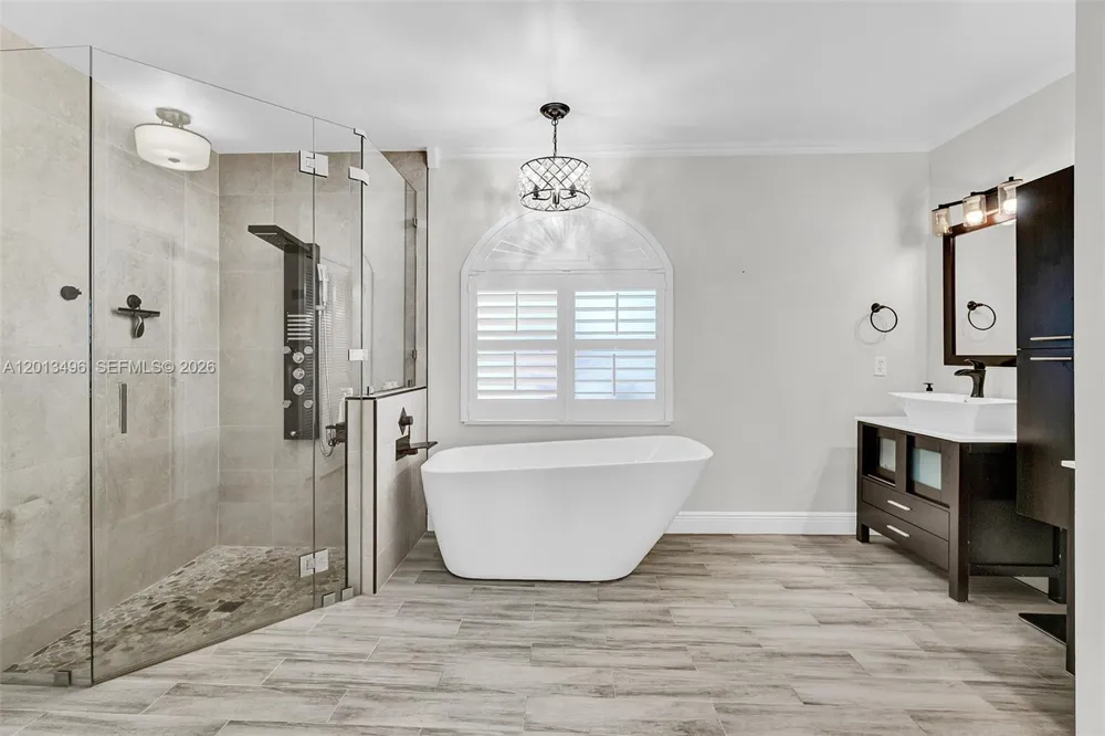 4133 NW 81st Ter Coral Springs, FL 33065