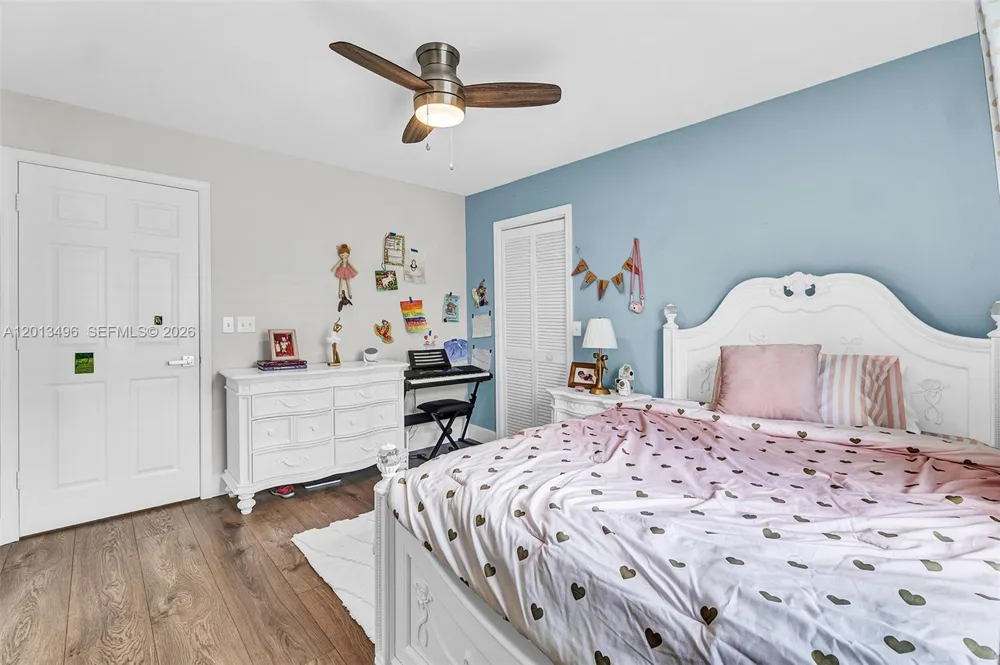 4133 NW 81st Ter Coral Springs, FL 33065
