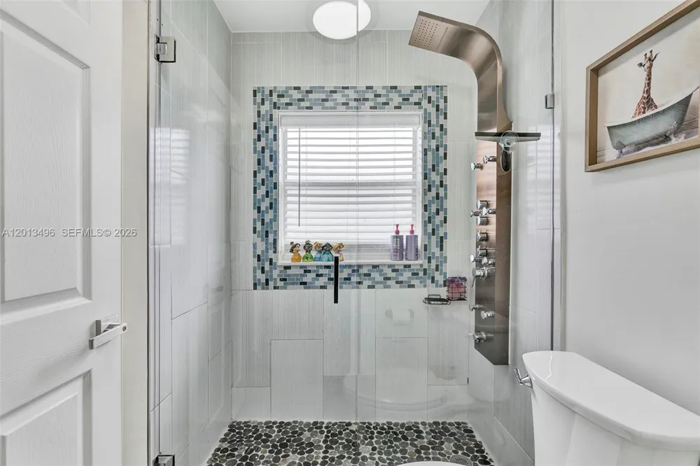 4133 NW 81st Ter Coral Springs, FL 33065