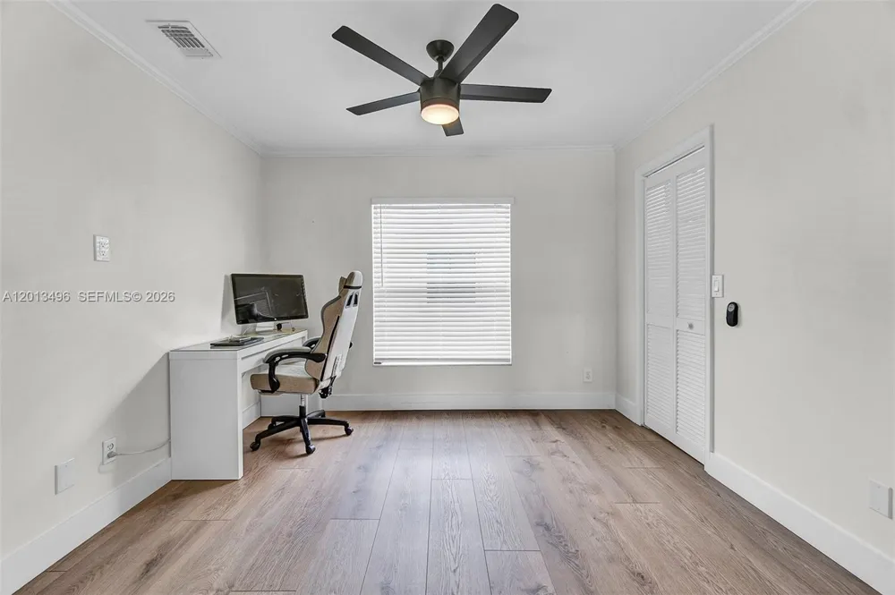4133 NW 81st Ter Coral Springs, FL 33065