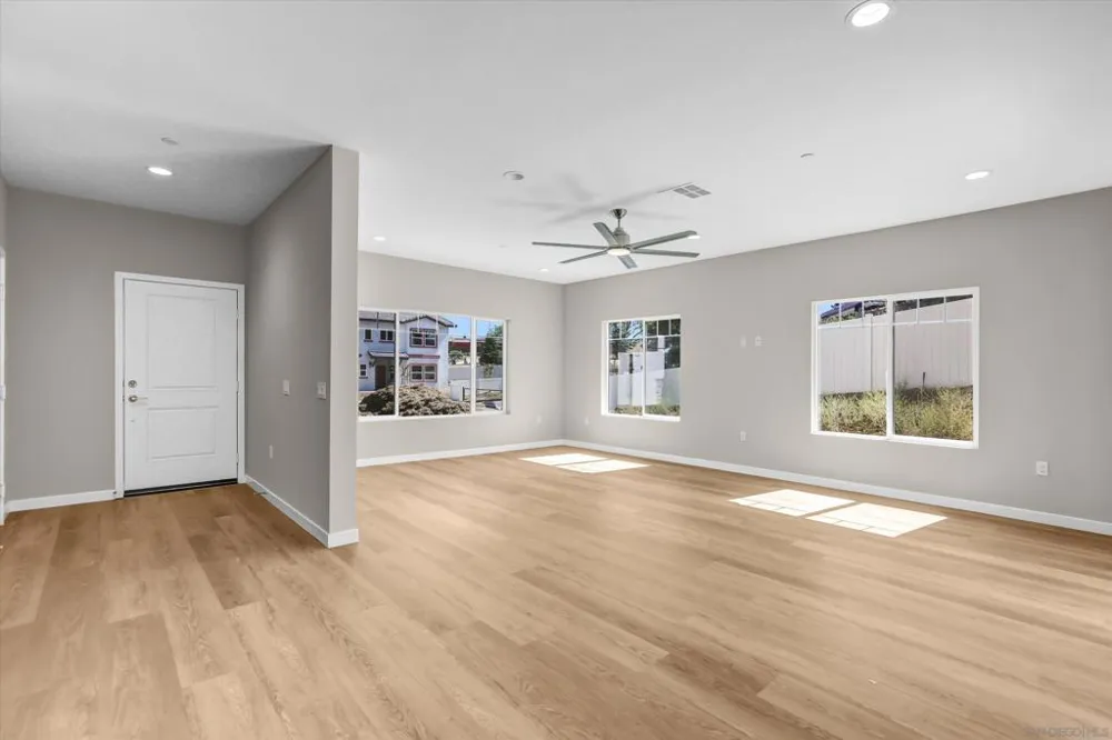 3870 Rojo Tierra Rd La Mesa, CA 91941