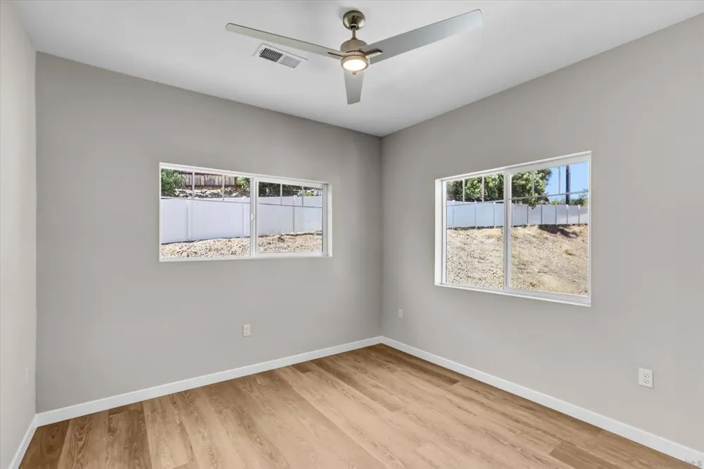 3870 Rojo Tierra Rd La Mesa, CA 91941