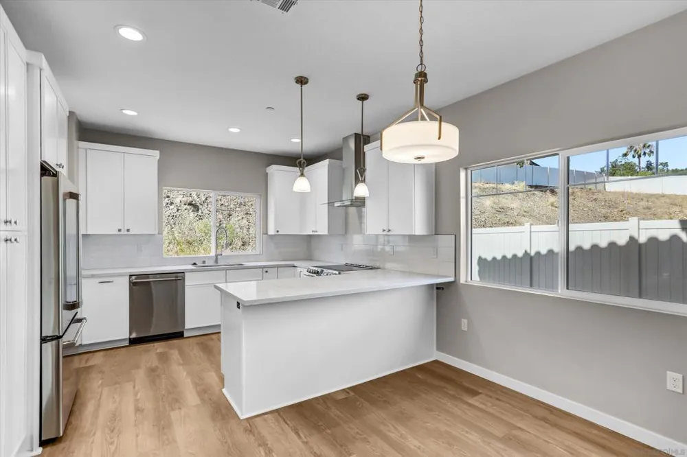 3870 Rojo Tierra Rd La Mesa, CA 91941