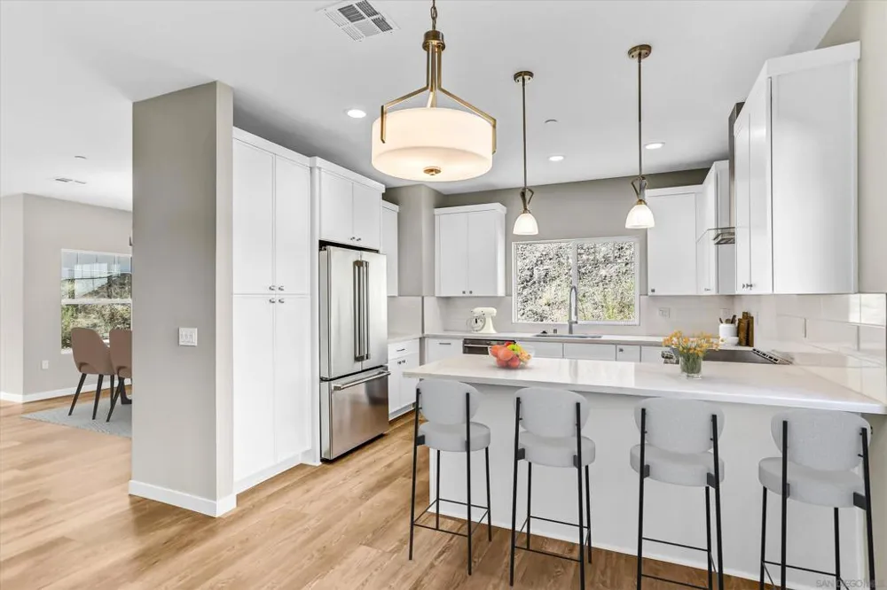 3870 Rojo Tierra Rd La Mesa, CA 91941