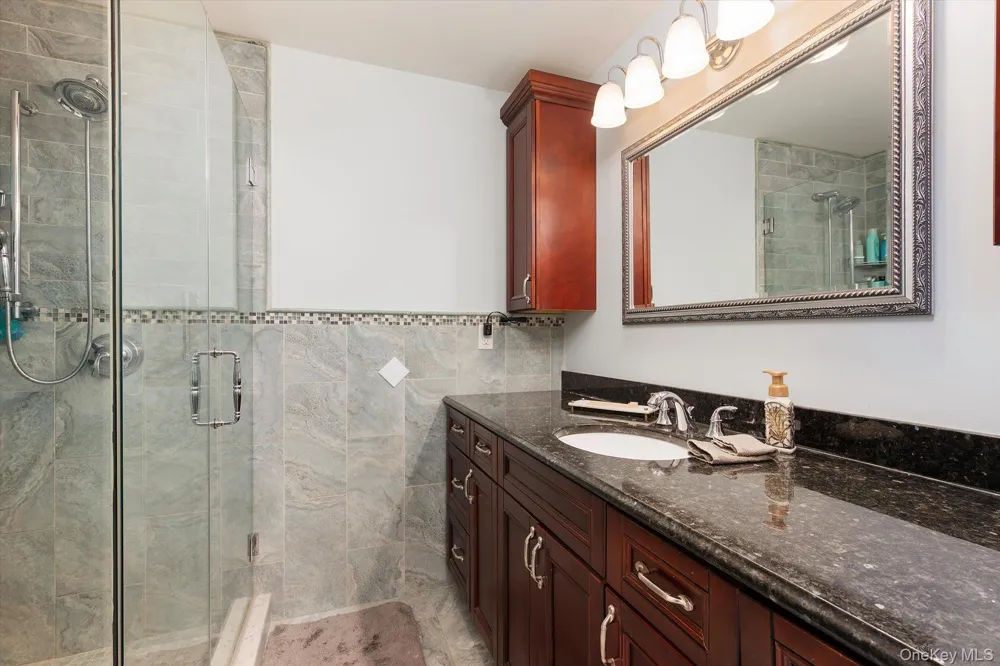 88 Pace Drive S West Islip, NY 11795