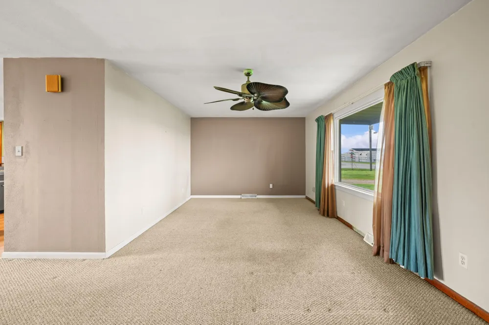 27532 May Street Edwardsburg, MI 49112