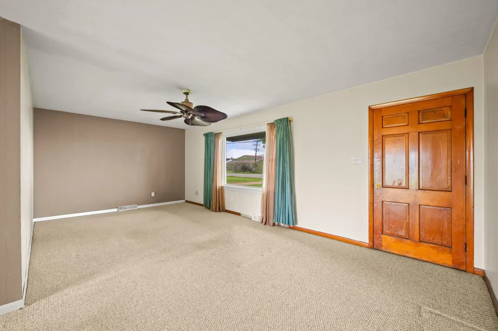 27532 May Street Edwardsburg, MI 49112