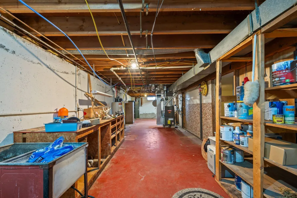 27532 May Street Edwardsburg, MI 49112