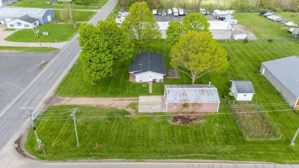27532 May Street Edwardsburg, MI 49112